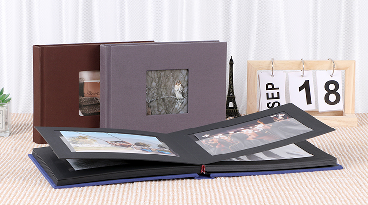 Álbum de fotos com papel pegajoso