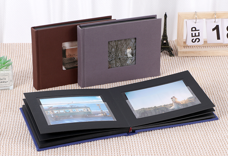 Album photo avec des pages en papier