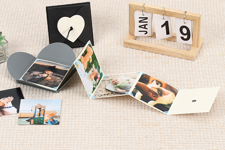 Álbum de fotos em papel pegajoso
